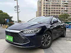 2023 BYD Qin PLUS Champion DM-i PHEV 55KM Leading, синий — фото 1