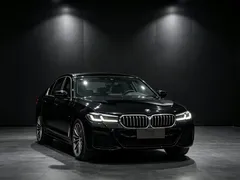 2021 BMW 5 Series 530Li Leading M Sport Package, чёрный — фото 1