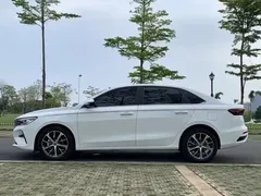 2022 Geely Emgrand 4th Gen 1.5L CVT Premium, белый — фото 5