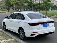 2022 Geely Emgrand 4th Gen 1.5L CVT Premium, белый — фото 6