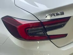 2022 Honda Accord 260TURBO Luxury, белый — фото 12