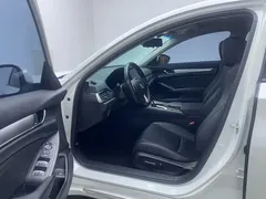 2022 Honda Accord 260TURBO Luxury, белый — фото 13