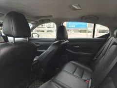 2021 Nissan Sylphy 1.6L XL CVT, белый — фото 10