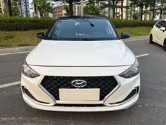 2020 Hyundai Elantra 1.6L AT DLX, белый — фото 2