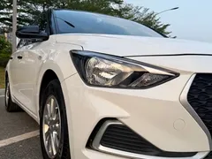 2020 Hyundai Elantra 1.6L AT DLX, белый — фото 3