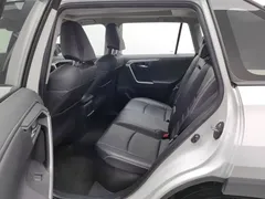 2023 Toyota RAV4 Hybrid 2.5L E-CVT 2WD Elite Plus, белый — фото 15