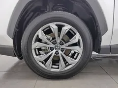 2023 Toyota RAV4 Hybrid 2.5L E-CVT 2WD Elite Plus, белый — фото 17