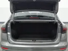 2022 Geely Emgrand 4th Gen 1.5L MT Elite — фото 16