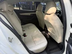 2020 Mazda 3 2.0L Compression Ignition Premium, белый — фото 8