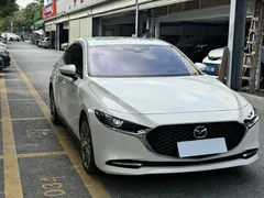 2020 Mazda 3 2.0L Compression Ignition Premium, белый — фото 10