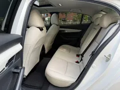 2020 Mazda 3 2.0L Compression Ignition Premium, белый — фото 17