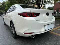 2020 Mazda 3 2.0L Compression Ignition Premium, белый — фото 24