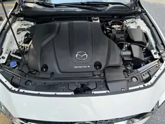 2020 Mazda 3 2.0L Compression Ignition Premium, белый — фото 26