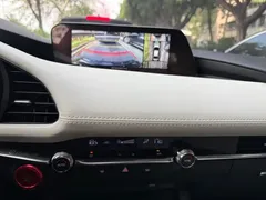 2020 Mazda 3 2.0L Compression Ignition Premium, белый — фото 29