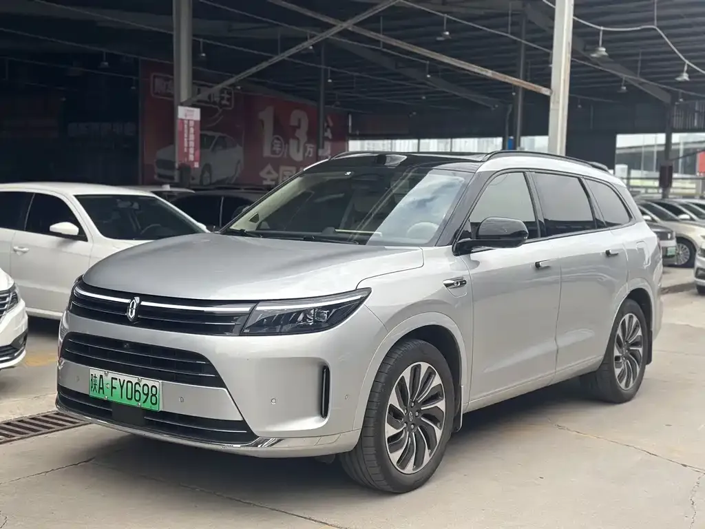 2024 Aito M7 1.5T Smart Driving 4WD Max 5-seat