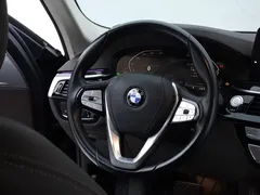 2022 BMW 5 Series 525Li Luxury Package, чёрный — фото 12