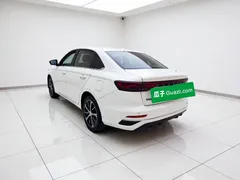 2022 Geely Emgrand 4th Gen 1.5L CVT Premium, белый — фото 4