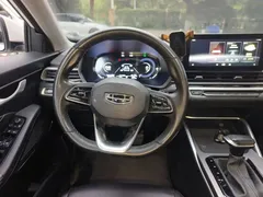 2022 Geely Emgrand 4th Gen 1.5L CVT Premium, белый — фото 11