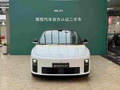 2025 Li Auto i6 4WD Standard, белый — фото 2