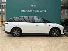 2025 Li Auto i6 4WD Standard, белый — фото 3