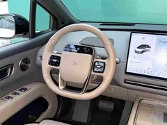 2025 Li Auto i6 4WD Standard, белый — фото 8
