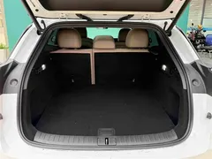2025 Li Auto i6 4WD Standard, белый — фото 19