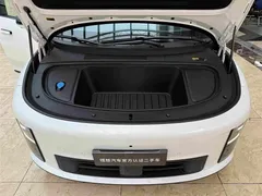 2025 Li Auto i6 4WD Standard, белый — фото 22