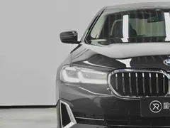 2022 BMW 5 Series 530Li Premium Luxury Package, чёрный — фото 10