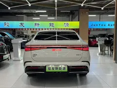 2025 BYD Seal 07 1.5L PHEV 70km Elite — фото 8