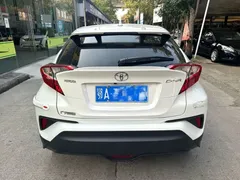 2020 Toyota C-HR 2.0L, белый — фото 3