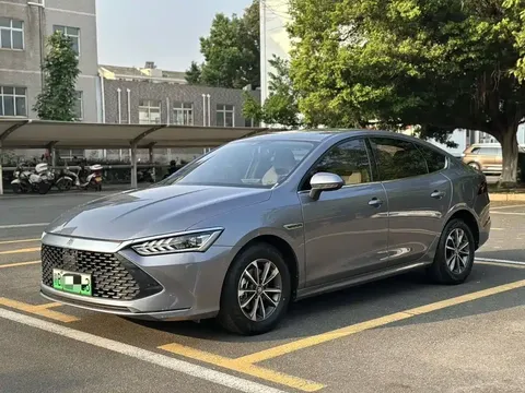 2024 BYD Qin PLUS Honor DM-i PHEV 55km Leading