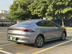 2024 BYD Qin PLUS Honor DM-i PHEV 55km Leading — фото 4
