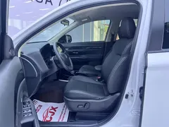 2021 Mitsubishi Outlander 2.0L 2WD 5-seat, белый — фото 7