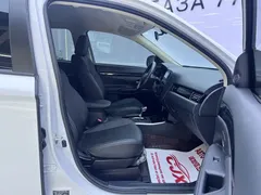 2021 Mitsubishi Outlander 2.0L 2WD 5-seat, белый — фото 14