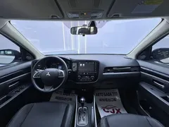2021 Mitsubishi Outlander 2.0L 2WD 5-seat, белый — фото 16