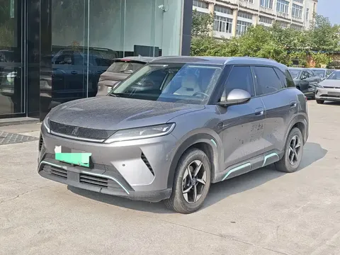2025 BYD Yuan UP Smart Driving 401km