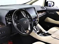 2021 Toyota Alphard Hybrid 2.5L Luxury, белый — фото 11