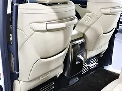 2021 Toyota Alphard Hybrid 2.5L Luxury, белый — фото 13