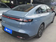 2025 Leapmotor B01 EV 550, синий — фото 3