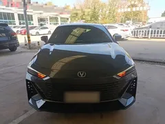 2022 Changan UNI-V 1.5T Premium — фото 3