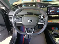 2022 Changan UNI-V 1.5T Premium — фото 11