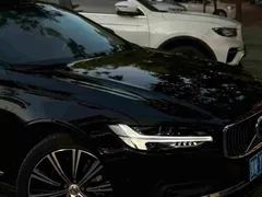 2022 Volvo S90, чёрный — фото 2