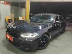 2021 BMW 5 Series 530Li Premium M Sport Package, чёрный — фото 1