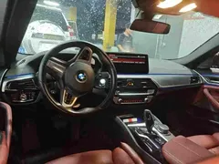 2021 BMW 5 Series 530Li Premium M Sport Package, чёрный — фото 3