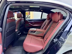 2023 BMW 5 Series 530Li Premium M Sport Package, чёрный — фото 7