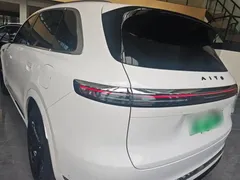 2026 Aito M7 EV Max 4WD 5-Seat, белый — фото 5
