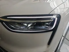 2026 Aito M7 EV Max 4WD 5-Seat, белый — фото 24