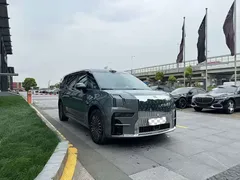 2024 Zeekr 009 7-seat 4WD 108kWh — фото 3
