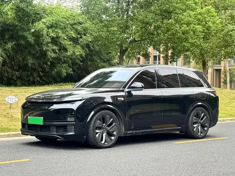 2024 Li Auto L8
