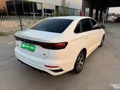 2022 Geely Emgrand 4th Gen 1.5L MT Luxury, белый — фото 7